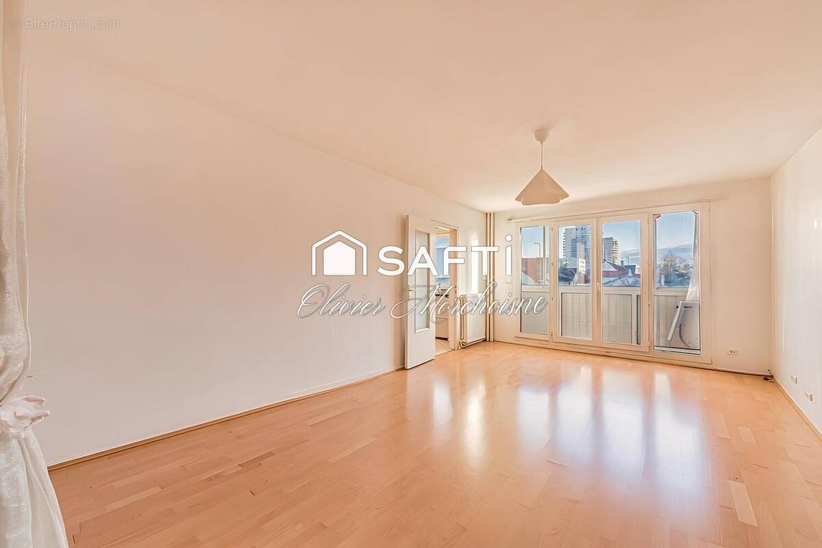 Photo 1 - Appartement à VIGNEUX-SUR-SEINE