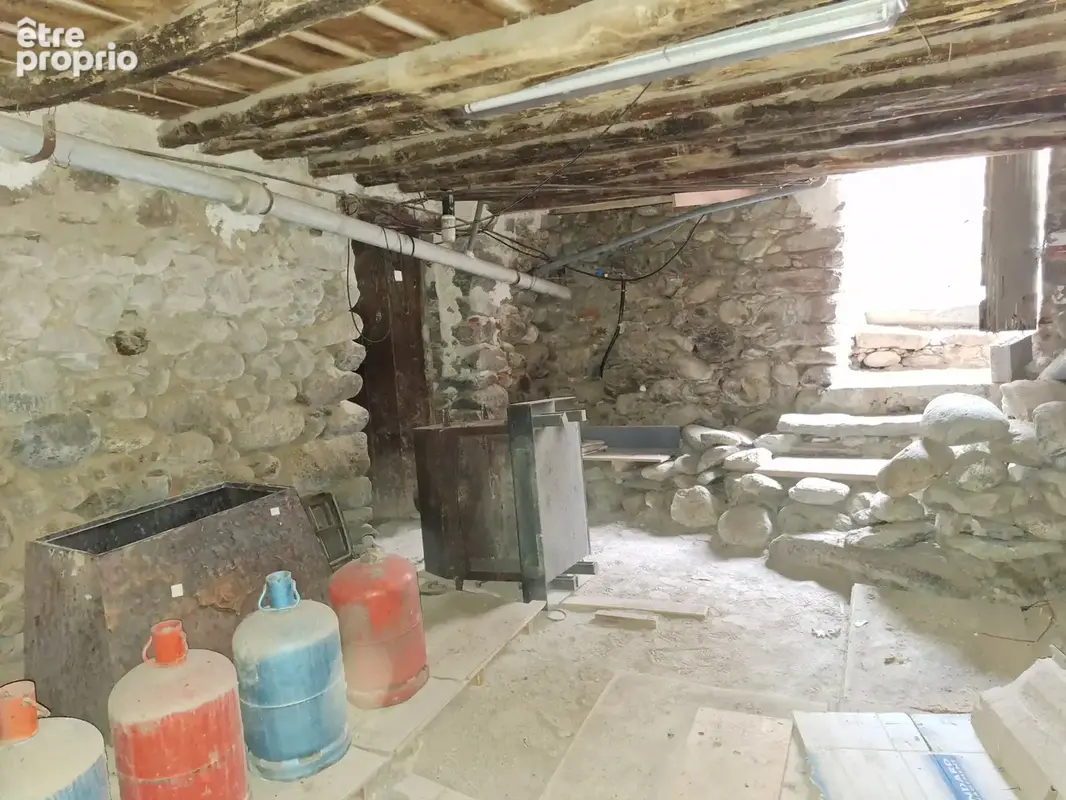A finestret, maison de village sud 2 faces avec cour dans un cadre nature - photo 15