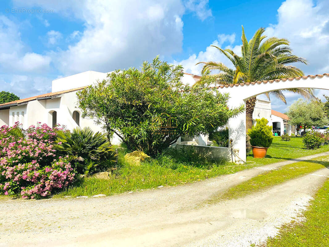 Maison à vendre 208m2 sur grand terrain au calme à Gujan-Mestras - photo 18