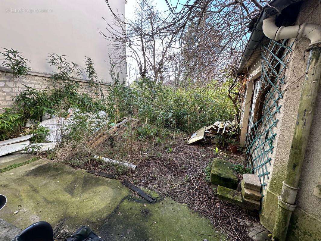 Maison à SAINT-MAUR-DES-FOSSES