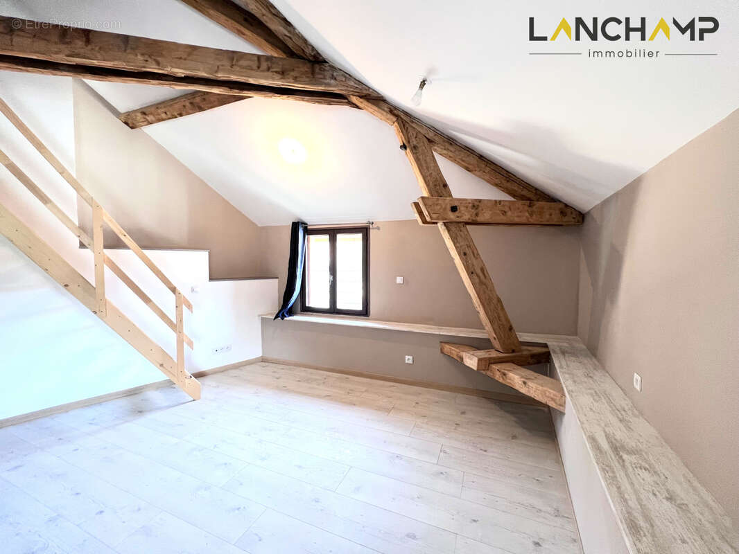Appartement à SEYSSEL