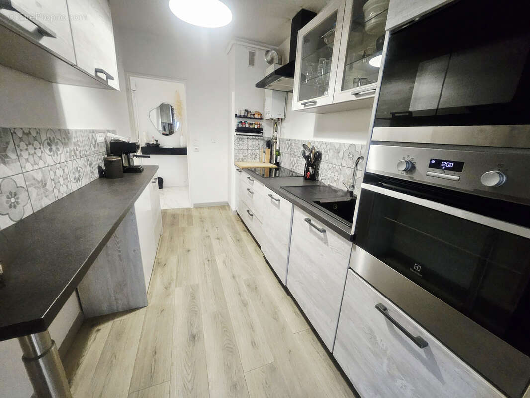 Appartement à MARSEILLE-12E