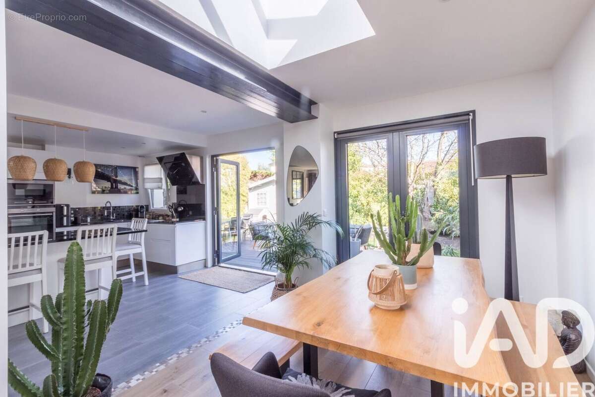 Photo 3 - Maison à HOUILLES