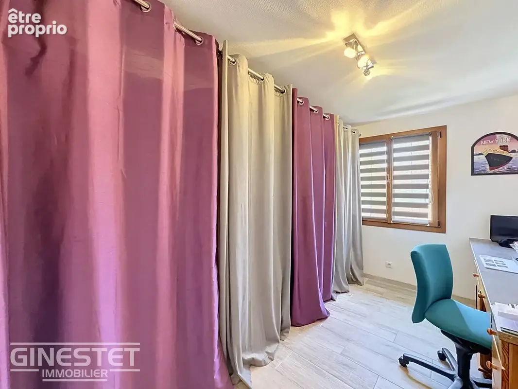 Saint lyé - maison t6 renovée avec jardin et double garage - photo 8