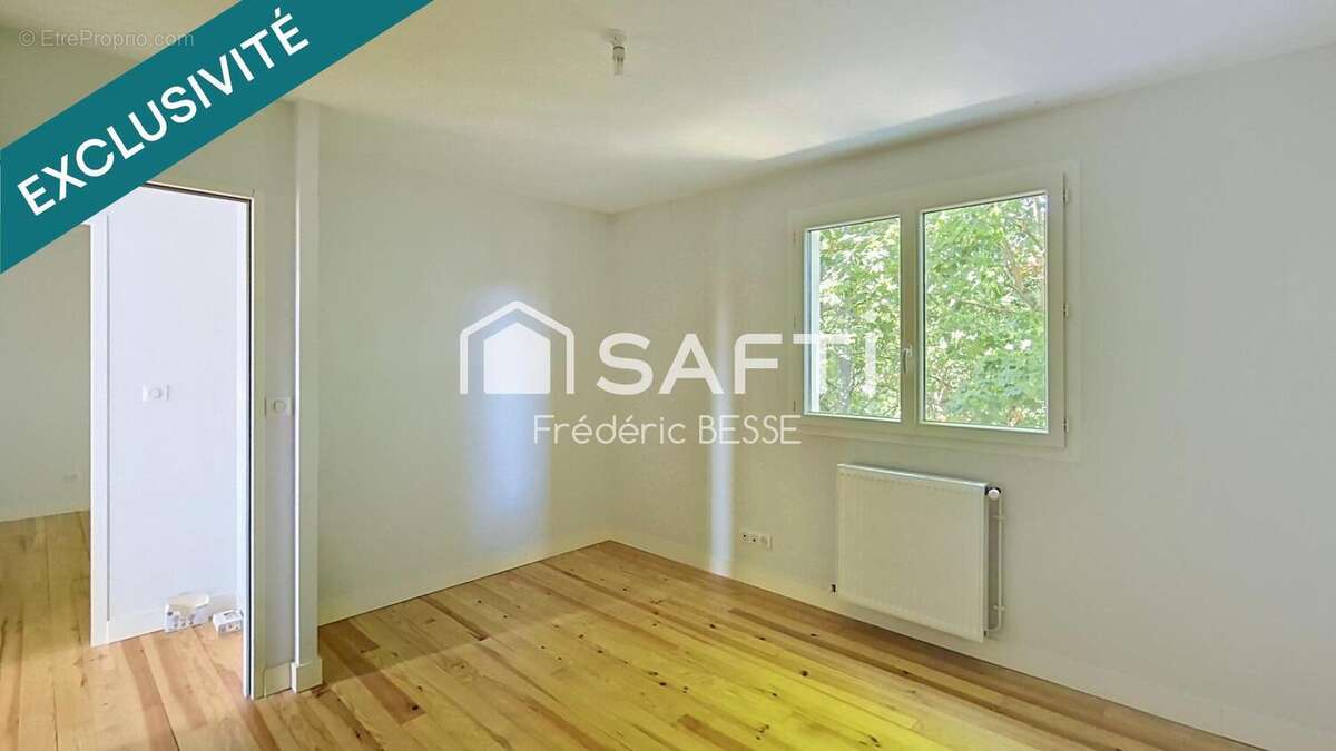 Maison 124 m² à Saint-Hilaire-De-Lusignan  - photo 9