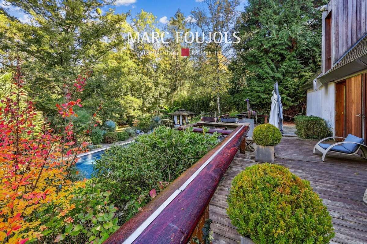 Maison à LA CELLE-SUR-MORIN