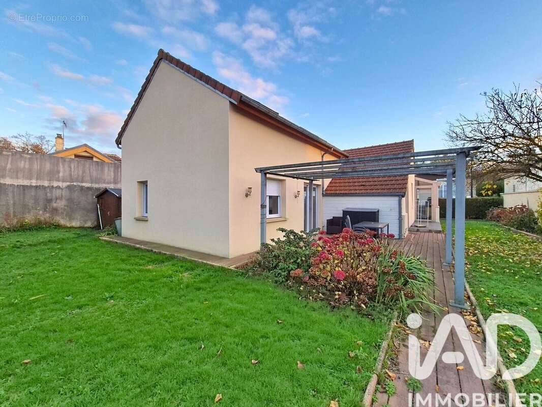 Photo 9 - Maison à LA VERRIERE