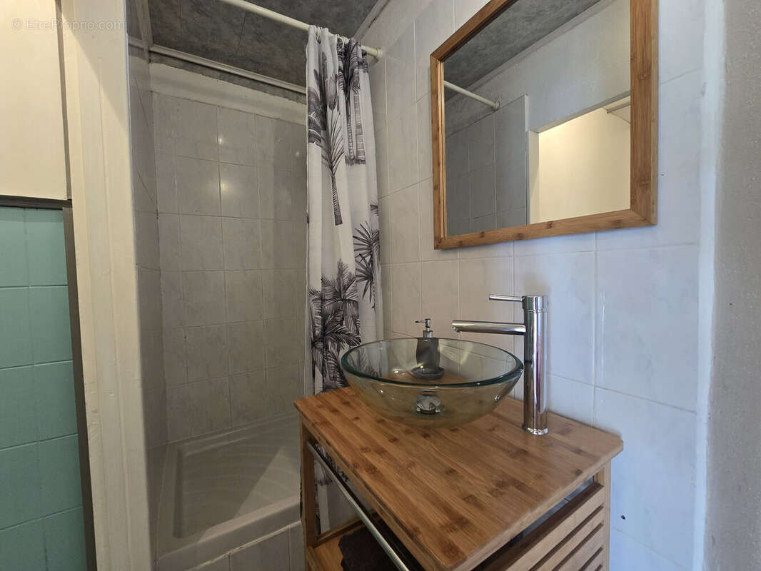 Maison 172 m² à Salazie  - photo 8