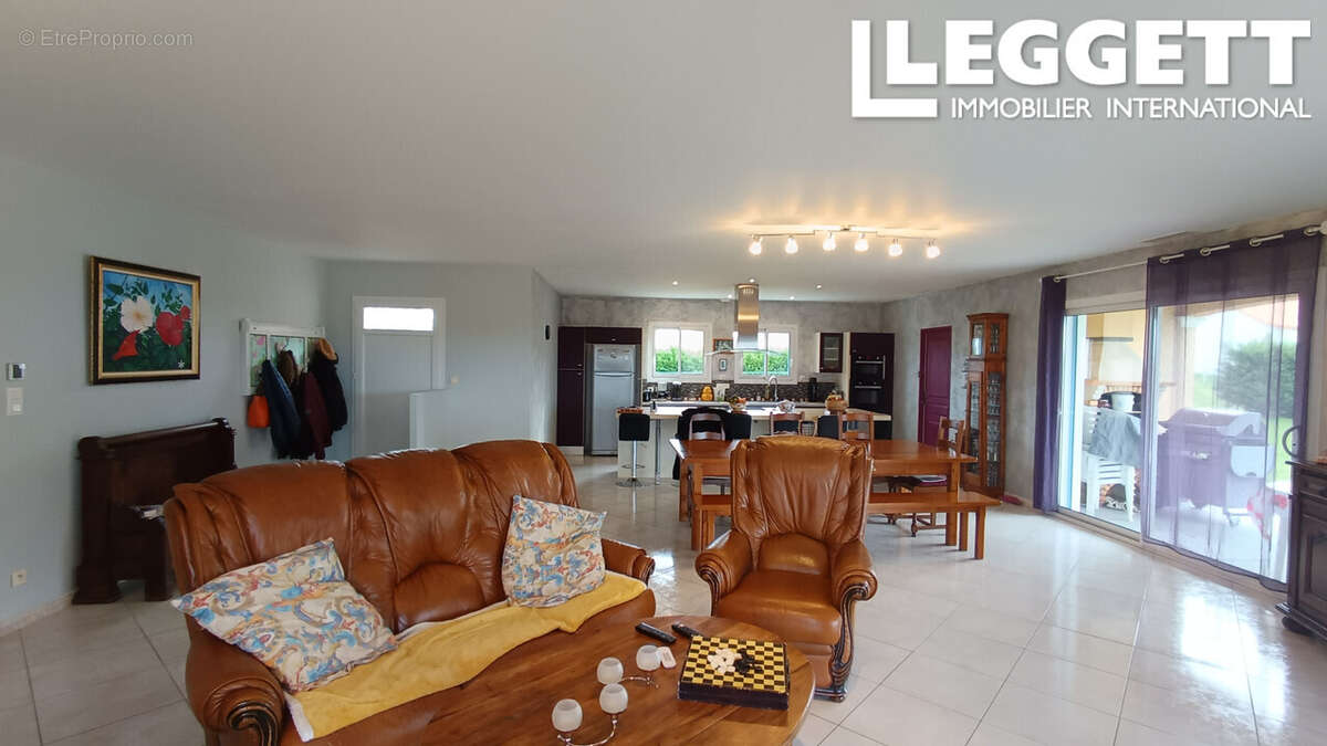 Maison à SAINT-AULAYE