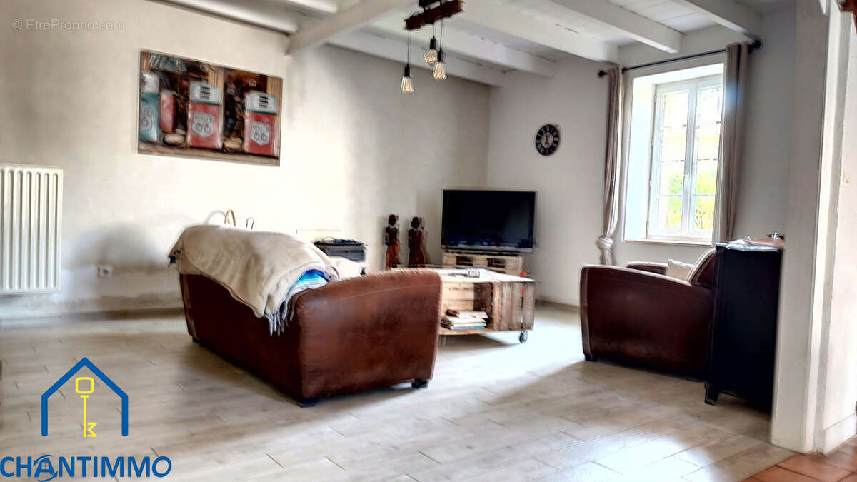 Maison à MOUILLERON-EN-PAREDS