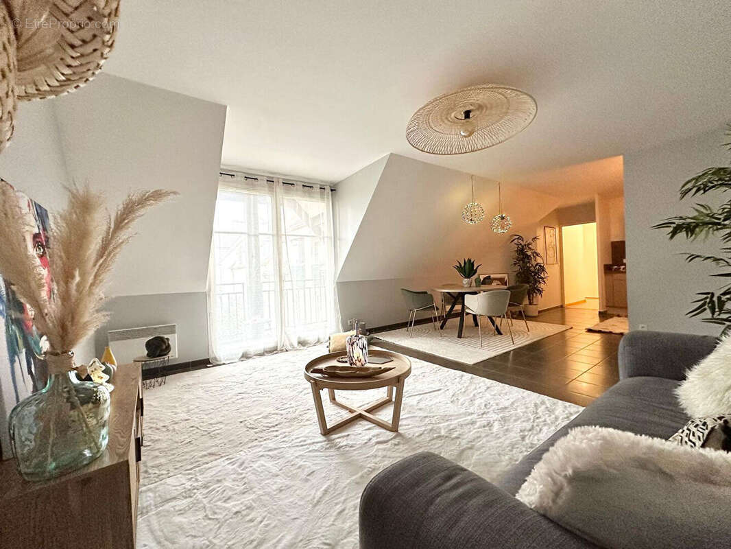Appartement à MAGNY-LE-HONGRE