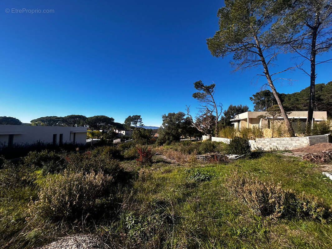 Terrain à SAINT-RAPHAEL