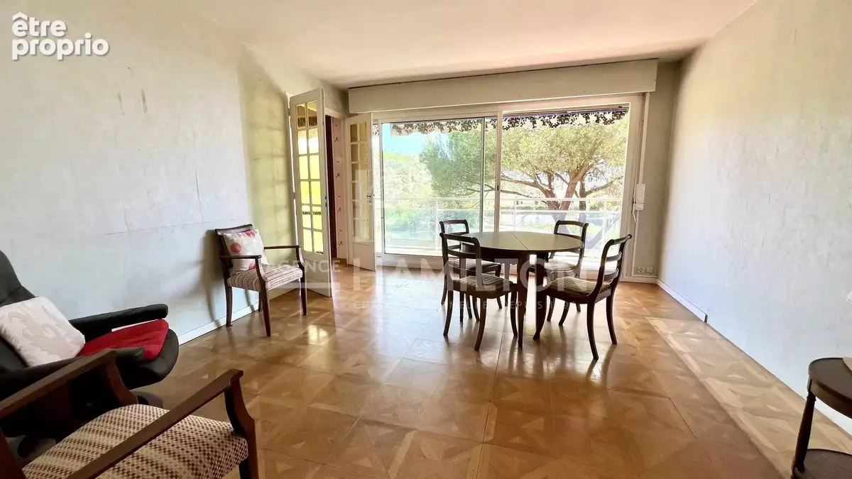 Appartement T3 à rénover de 67 m2 avec terrasse et vue mer - photo 4