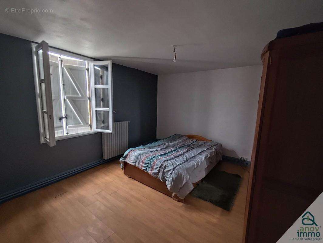 Appartement à SAINT-JUNIEN