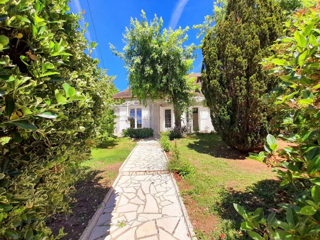 Élégante maison avec grand jardin à Bergerac - photo 20