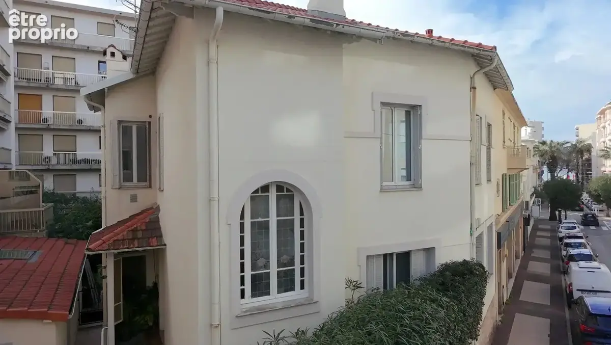 **immeuble bourgeois – juan-les-pins – à 150 m des plages - photo 2