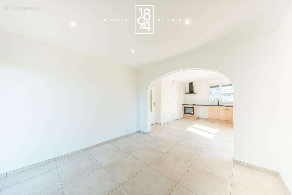 Appartement à LA RAVOIRE