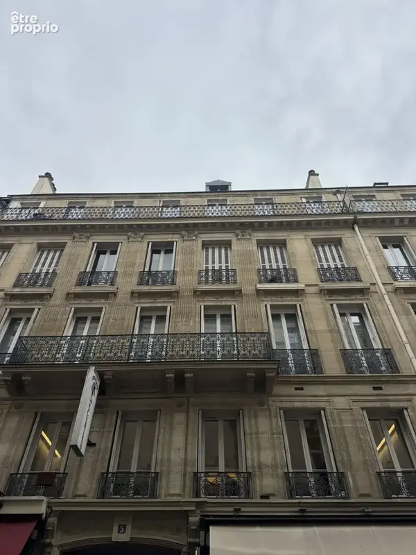 Mo GEORGES V 75008 Paris - 5 PIECES 147 m2 - photo 15