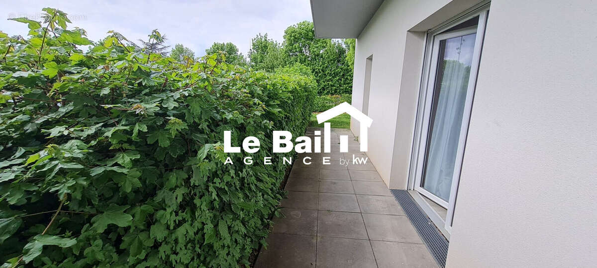 Appartement 40 m² à Osny  - photo 6