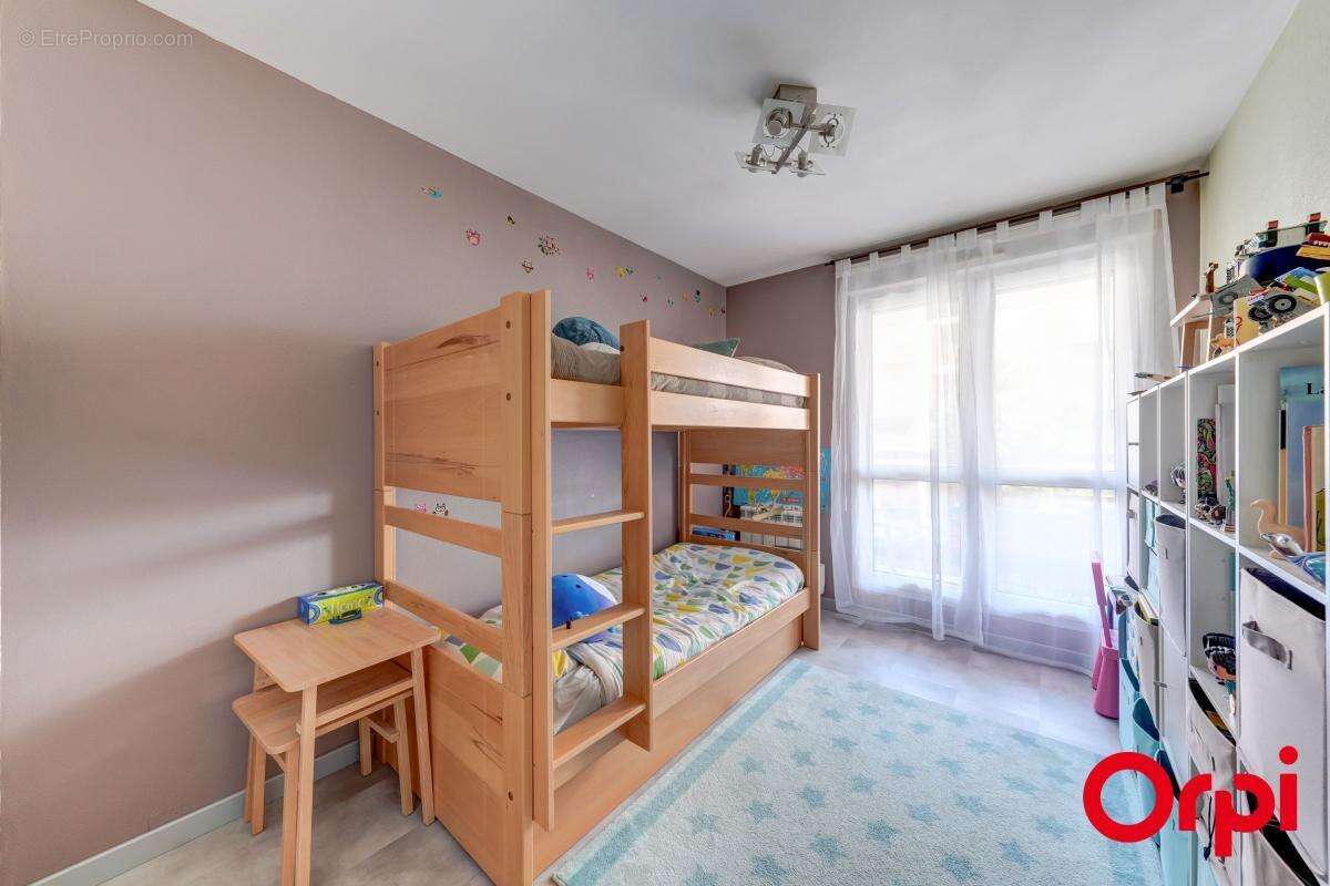 Appartement à LYON-8E