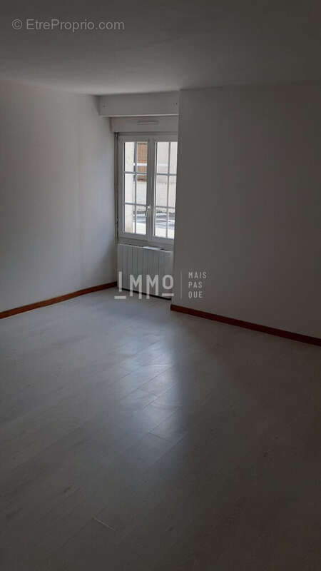Appartement 201 m² à Coulonge  - photo 3
