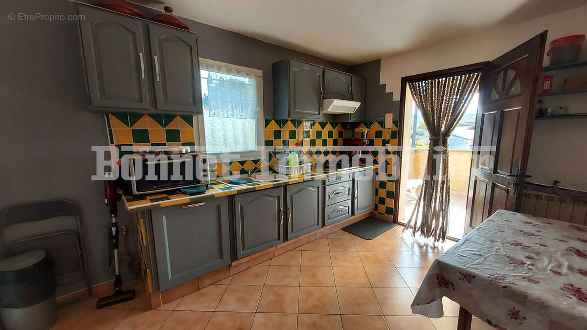 Maison à MIRABEL-AUX-BARONNIES