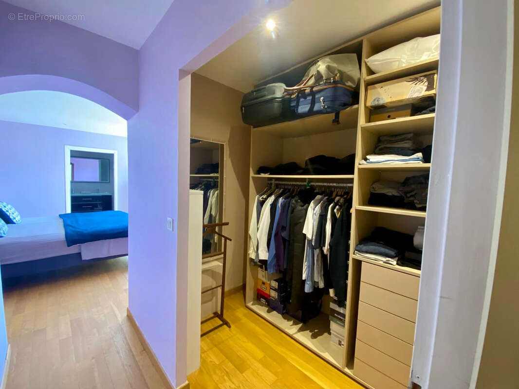 Maison à BAGNOLS-EN-FORET