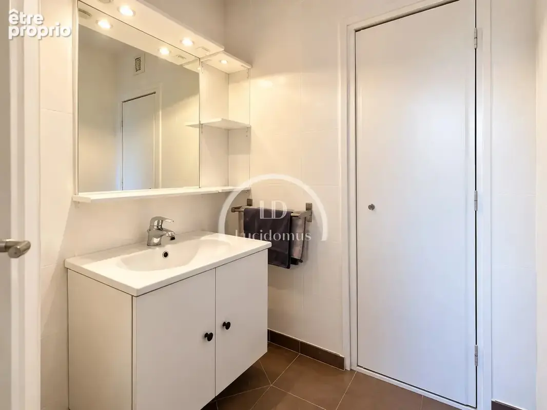 Appartement 4 pièces 72 m² à vendre à Paris-15e (75015) - photo 11