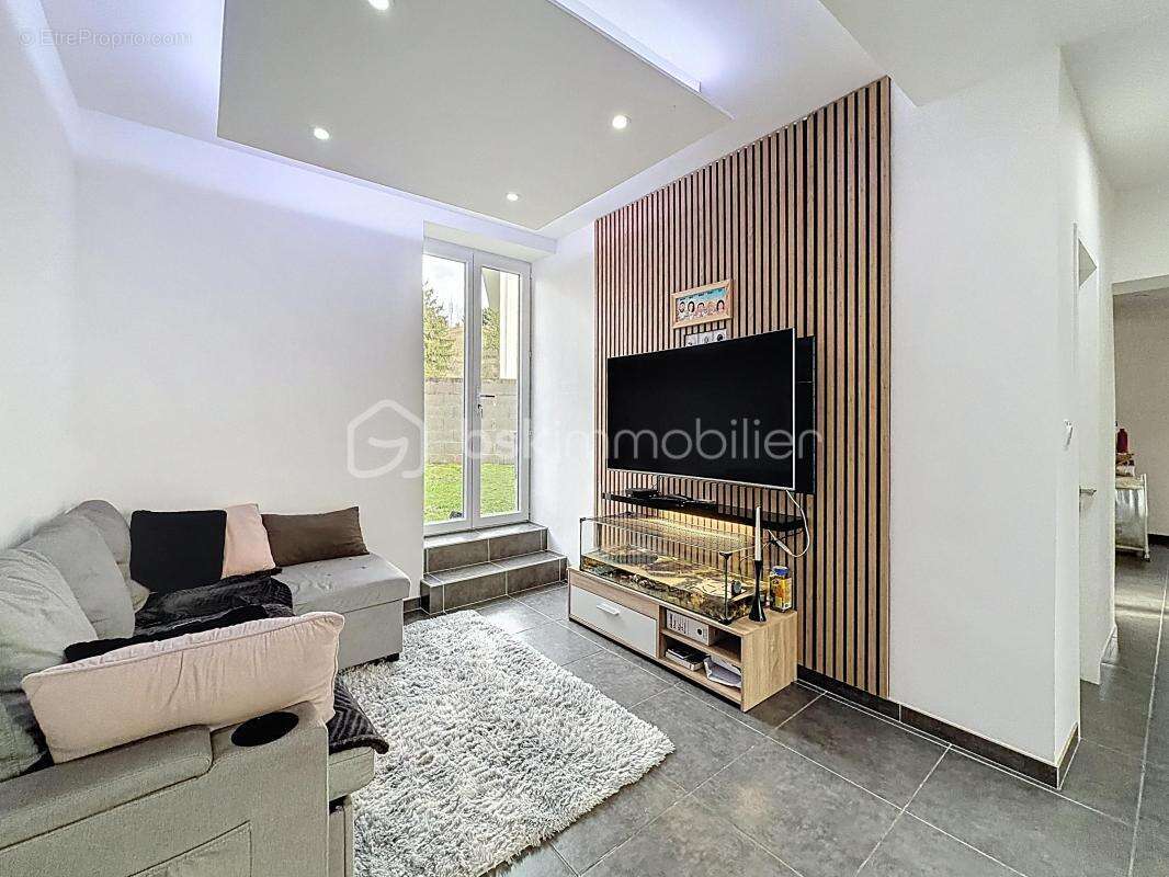 Appartement 82 m2 en rez de jardin - photo 7