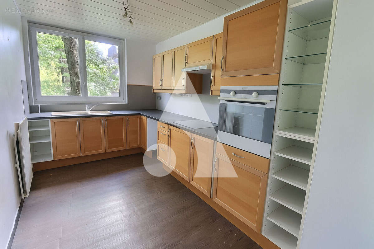 Appartement à MERY-SUR-OISE