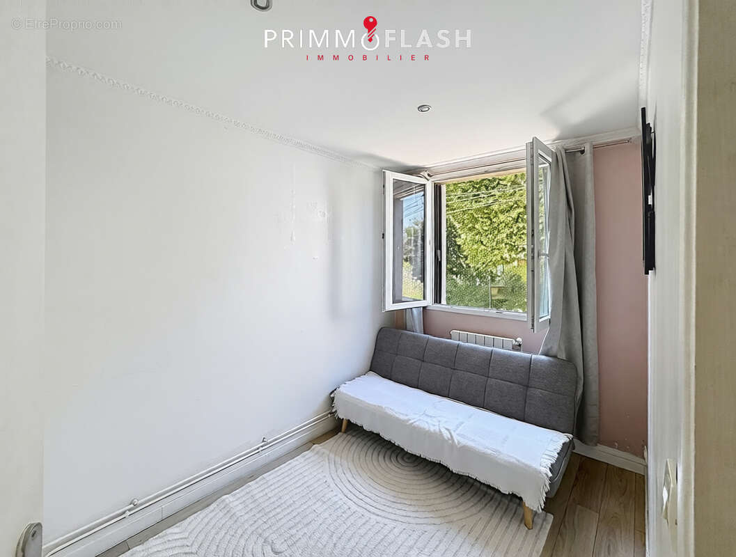 BOBIGNY - Maison 5 pièces, 82 m² + accès voiture - photo 9
