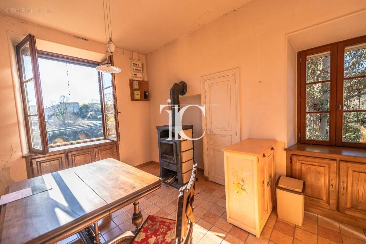 Maison à LAURAC-EN-VIVARAIS