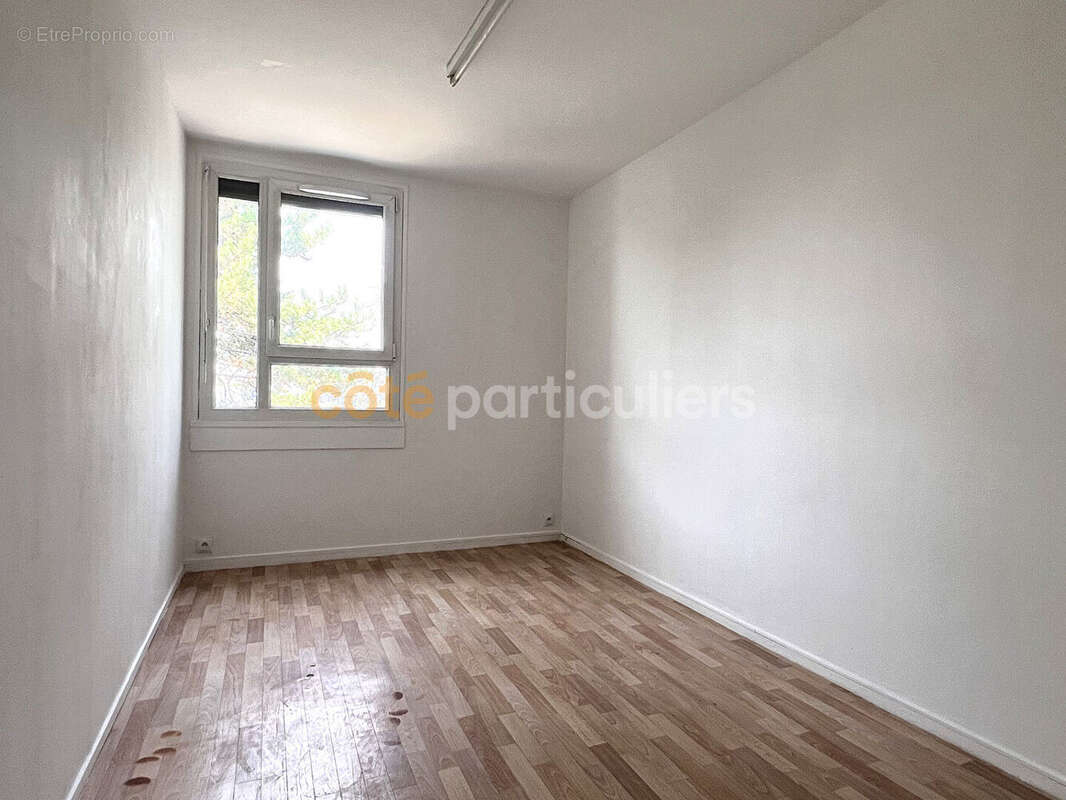 Appartement familial en dernier étage à Saint Jean de la Ruelle - photo 12