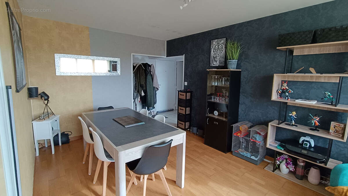 Appartement T3 à vendre - Dieppe / Neuville-lès-Dieppe - Secteur Bonne Nouvelle - photo 2