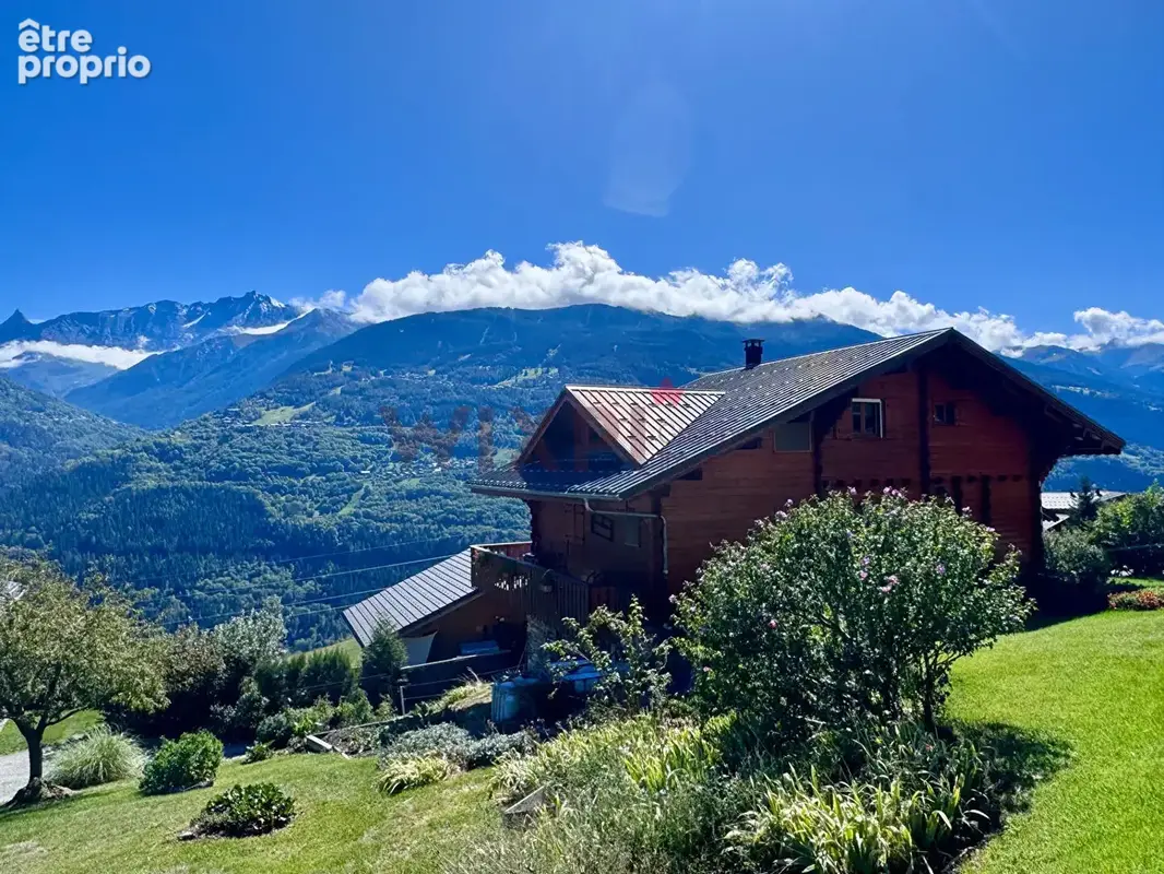 Photo Maison à Les Chapelles au prix de 699 000€