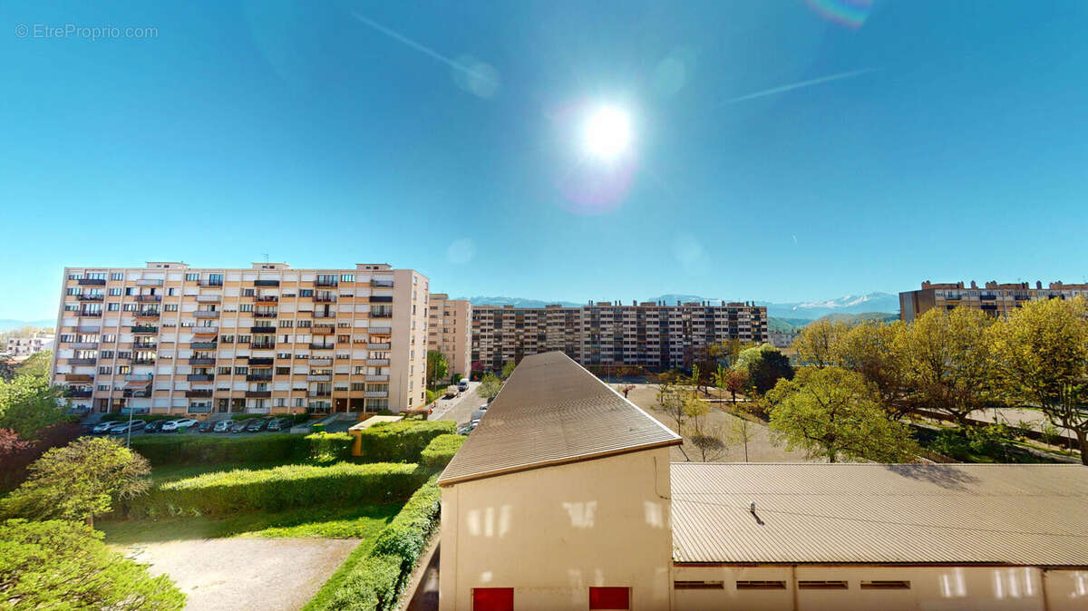 Appartement Echirolles 3 pièces 54.56 m2, rue Danielle Casanova - photo 14