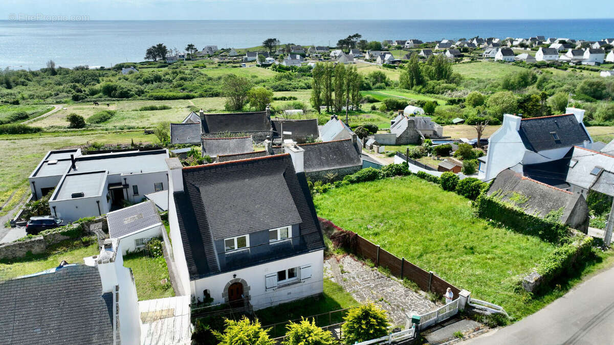 Maison à PLOUHINEC