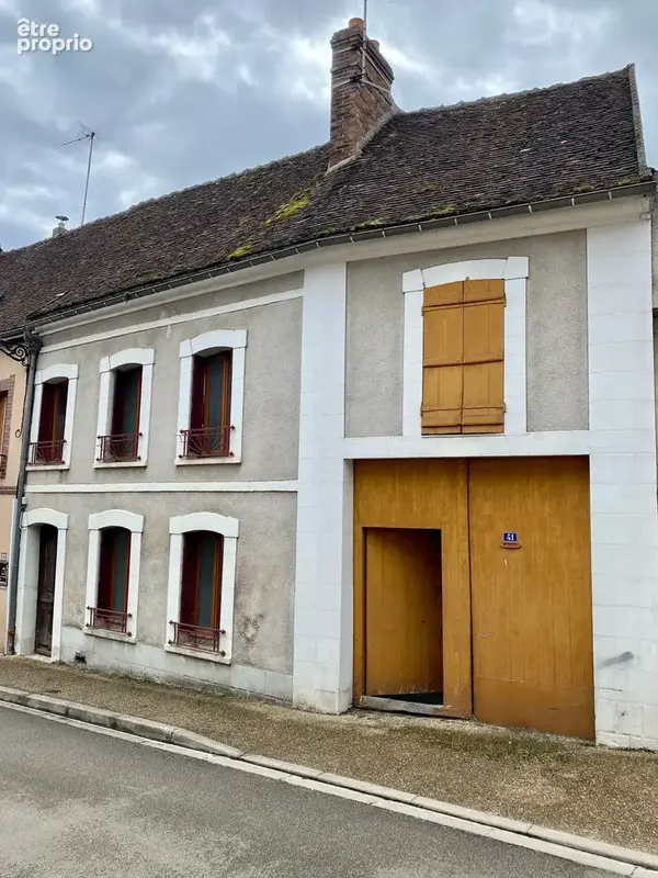 A renover a st julien du sault, avec cour et abri voiture, proche commerces et gare a pied - photo 17