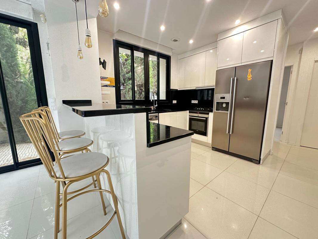 Maison à SAINT-MAUR-DES-FOSSES