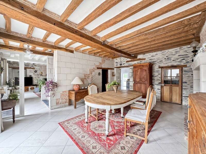 Maison à LES PONTS-DE-CE