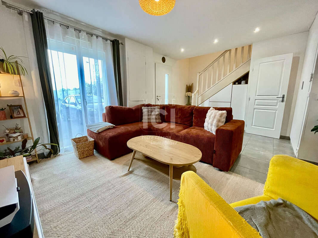 Maison à TREILLIERES