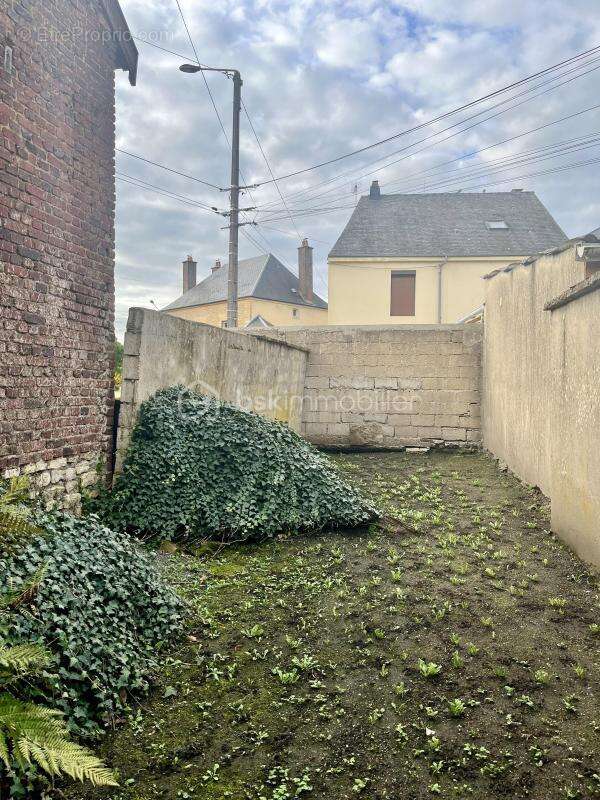 Maison à VRIGNE-AUX-BOIS