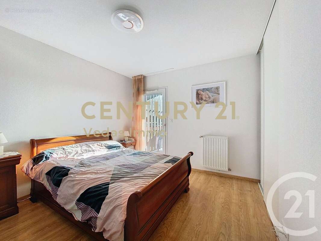 Appartement à JUVIGNAC