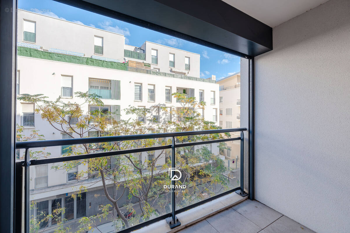 Appartement à MARSEILLE-2E