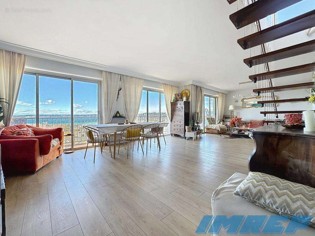 Appartement à MARSEILLE-8E