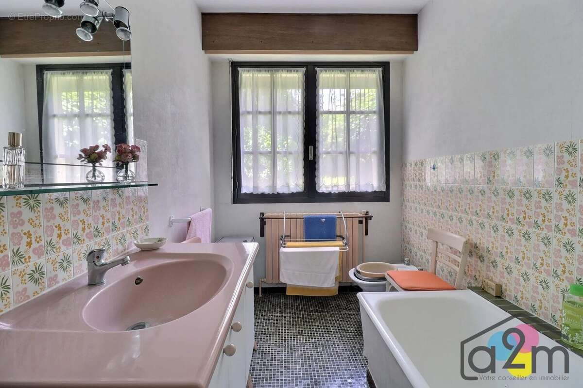 Maison à CIRES-LES-MELLO