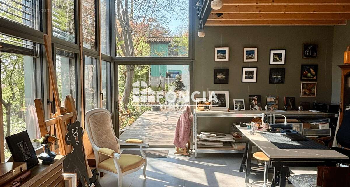 Maison d'architecte de 200 m2 sur terrain de 1280 m2 - photo 17