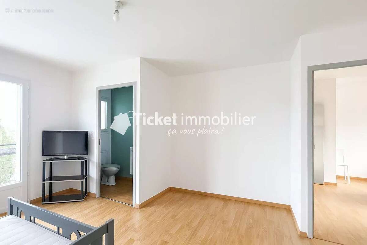 Maison à MONTBARTIER