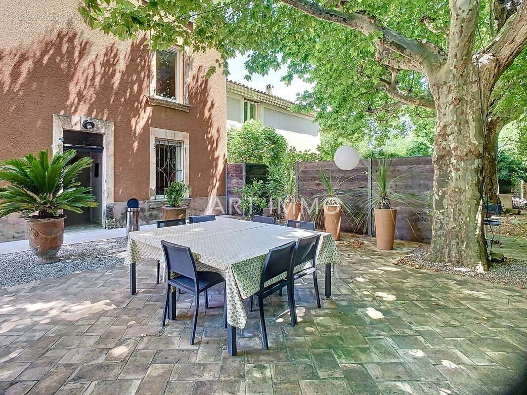 Maison à CAUMONT-SUR-DURANCE