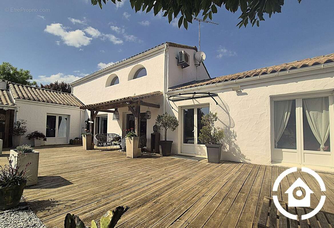 Maison à SAUJON